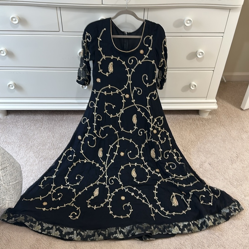 Pakistani chiffon dapka embroided maxi